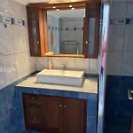 Red Rock & Sea House בית נופש לאונידיון