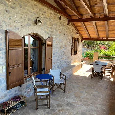 Red Rock & Sea House Leonídion