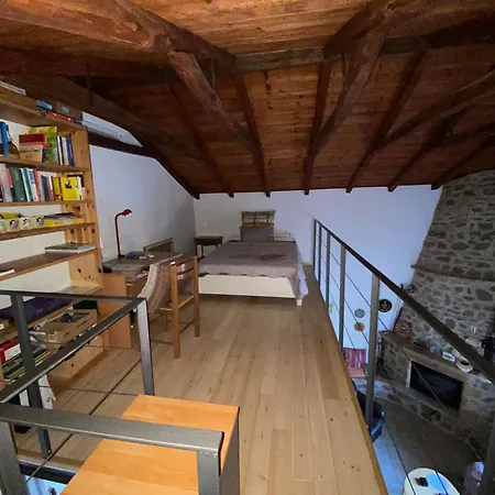 Vakantiehuis Red Rock & Sea House Leonídion