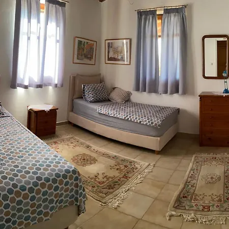 Red Rock & Sea House Leonídion