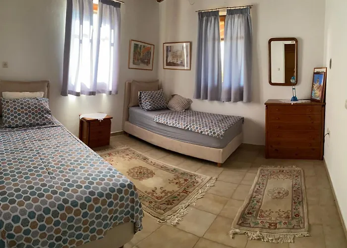 Red Rock & Sea House Leonídion